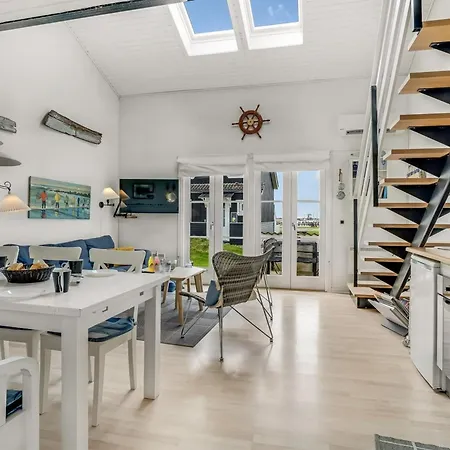 Segot - 100m To The Fjord By Interhome Leilighet